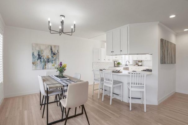 Chandelier, Dining room, Interior, Kitchen, Recessed Lighting, Wood Texture Flooring