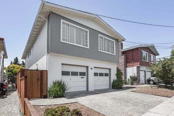 Attached, Exterior, Facade, Raised Ranch