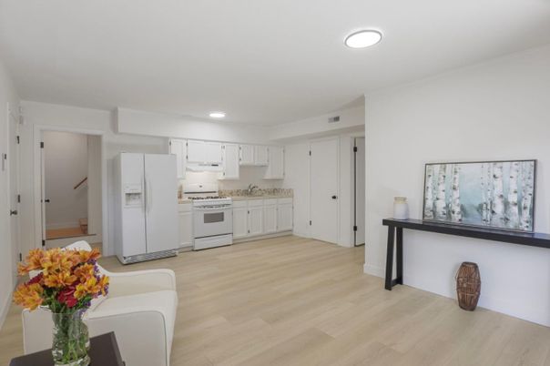Interior, Kitchen, Recessed Lighting, Wood Texture Flooring