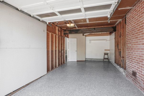 Garage, Interior, Stone Walls