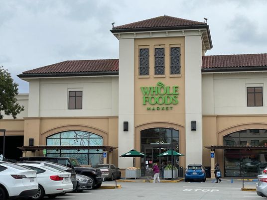 Exterior, Facade, Mediterranean