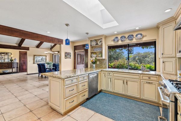 Dining room, Interior, Kitchen, Pendant Lights, Recessed Lighting, Stainless Steel Appliances, Wooden Beams