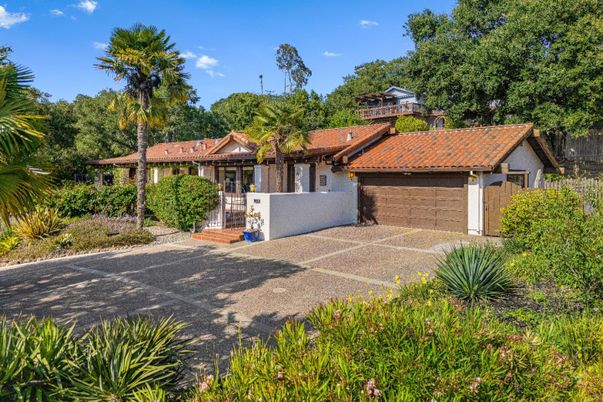 Attached, Exterior, Facade, Spanish Mediterranean