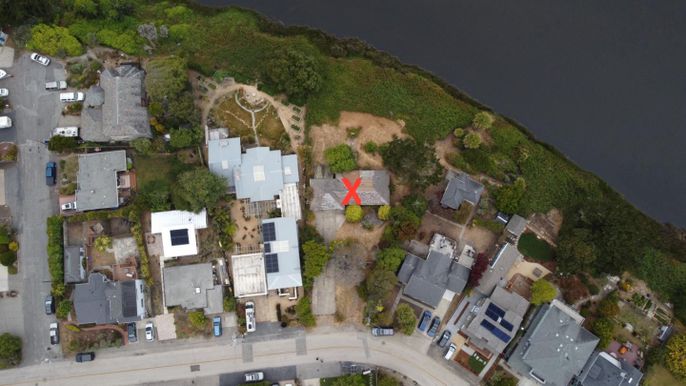 Exterior, Drone