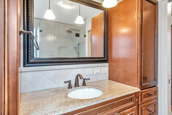Bathroom, Interior, Pendant Lights