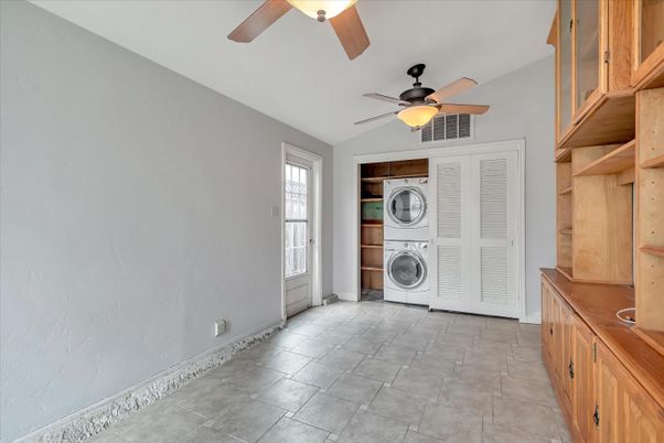 Interior, Utility Closets, Washer