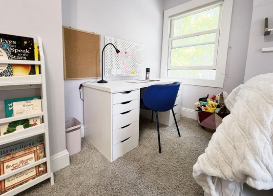 Home Office, Interior