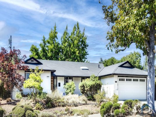 Attached, Exterior, Facade, Ranch