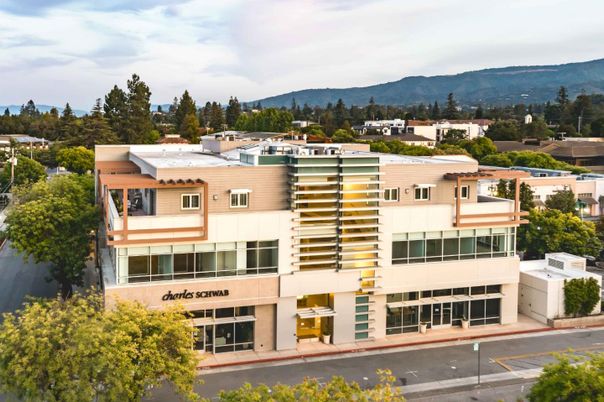 Exterior, Facade, Modern