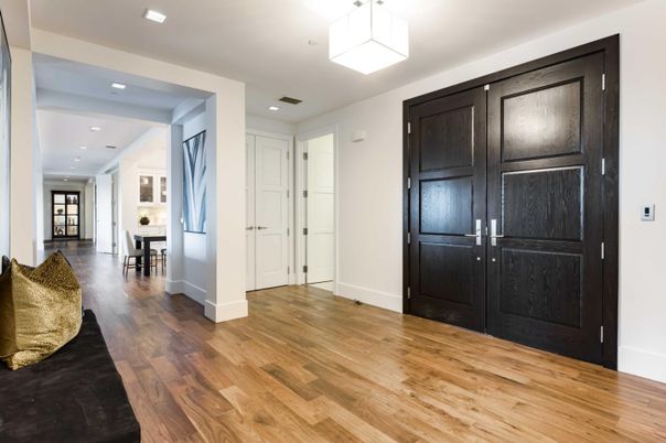 Interior, Recessed Lighting, Wood Texture Flooring