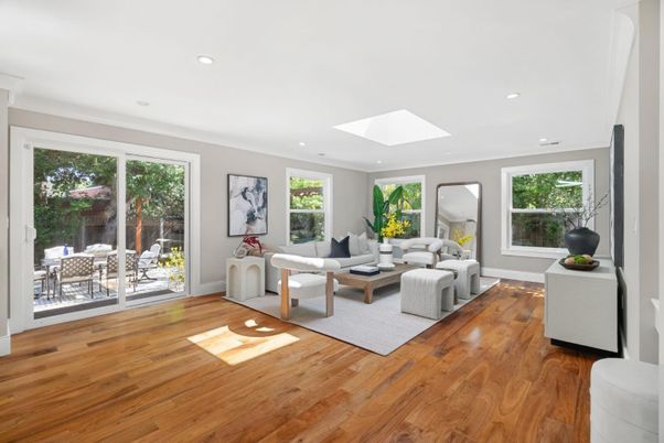 Interior, Living room, Recessed Lighting, Wood Texture Flooring