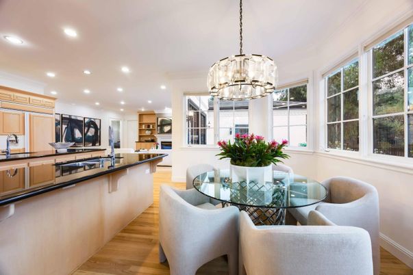 Chandelier, Dining room, Interior, Kitchen, Pendant Lights, Recessed Lighting, Wood Texture Flooring