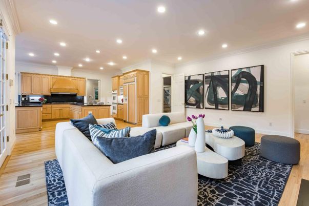 Interior, Kitchen, Living room, Recessed Lighting, Wood Texture Flooring
