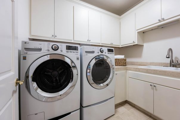 Interior, Washer