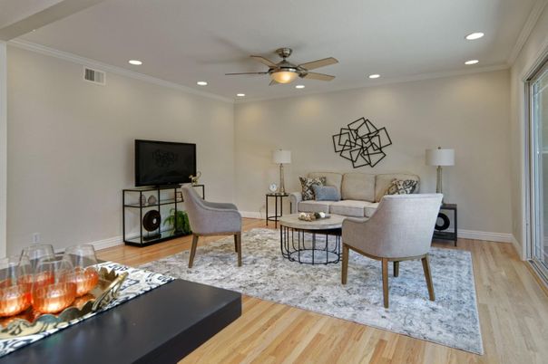 Interior, Living room, Recessed Lighting, Wood Texture Flooring