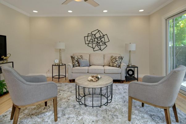 Interior, Living room, Recessed Lighting, Wood Texture Flooring