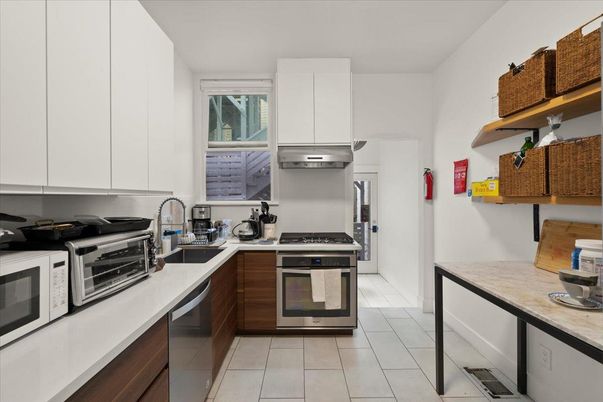 Interior, Kitchen, Stainless Steel Appliances