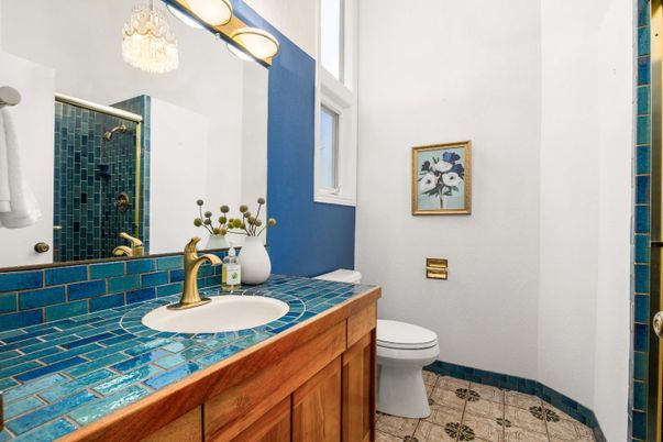 Bathroom, Interior, Tile Countertops