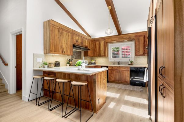 Interior, Kitchen, Pendant Lights, Wood Texture Flooring