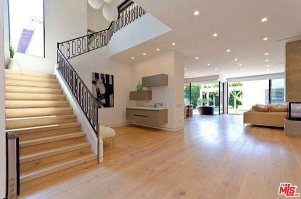 Interior, Living room, Pendant Lights, Recessed Lighting, Wood Texture Flooring