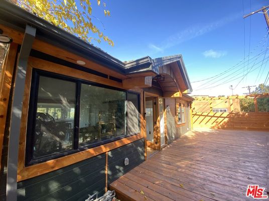 Exterior, Wood Texture Flooring