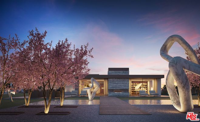 Backyard, Exterior, Facade, Playground, Modern