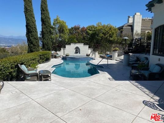 Exterior, Fireplace, Pool