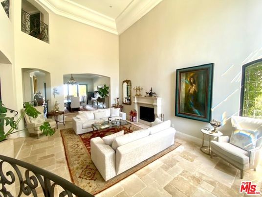 Chandelier, Dining room, Fireplace, Interior, Living room, Pendant Lights