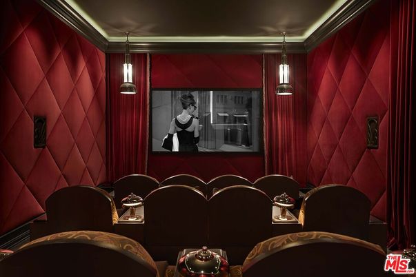 Interior, Pendant Lights, Projection Screen, Theatre Room