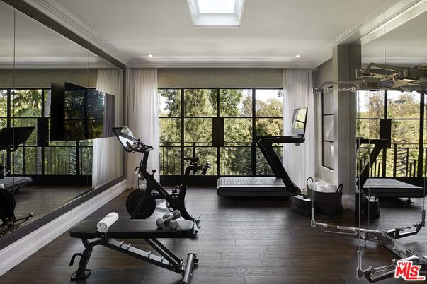 Fitness Equipment, Interior, Recessed Lighting, Wood Texture Flooring