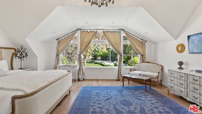 Bedroom, Chandelier, Interior, Recessed Lighting, Wood Texture Flooring