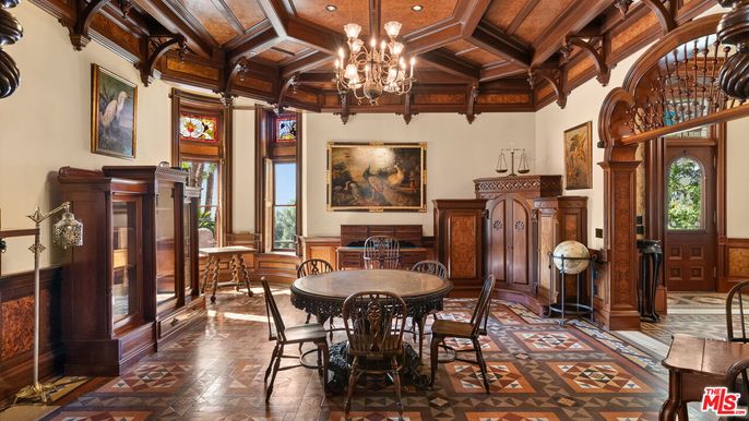 Chandelier, Dining room, Interior, Wooden Beams, Wooden Ceilings