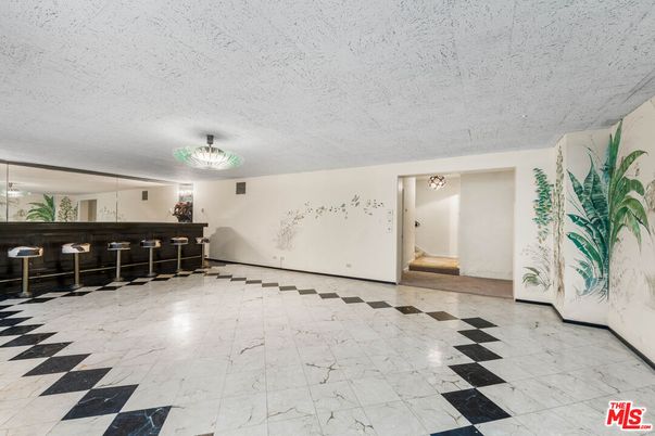 Interior, Marble