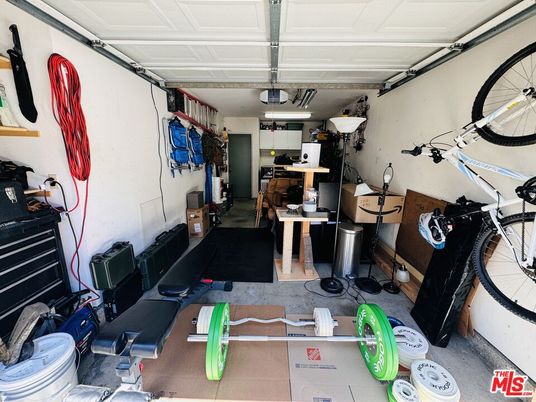 Garage, Interior