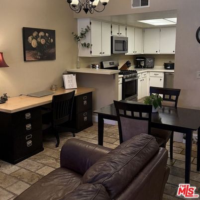 Chandelier, Dining room, Interior, Kitchen