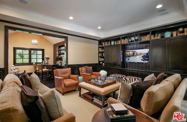 Chandelier, Dining room, Interior, Living room, Pendant Lights, Recessed Lighting