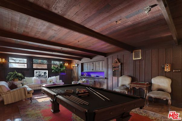 Billiard Table, Game Room, Interior, Wooden Beams, Wooden Ceilings, Wooden Walls