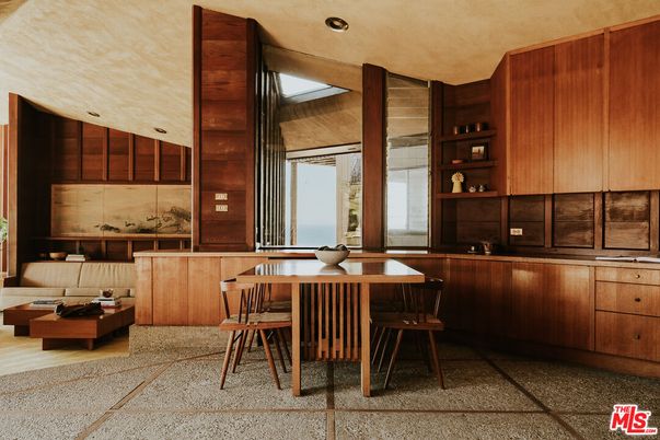 Dining room, Interior, Kitchen, Living room, Recessed Lighting