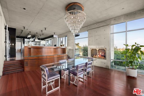 Chandelier, Dining room, Fireplace, Interior, Wood Texture Flooring