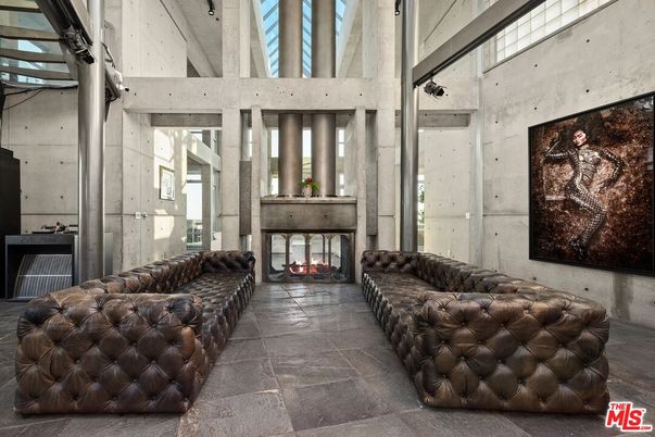 Fireplace, Interior