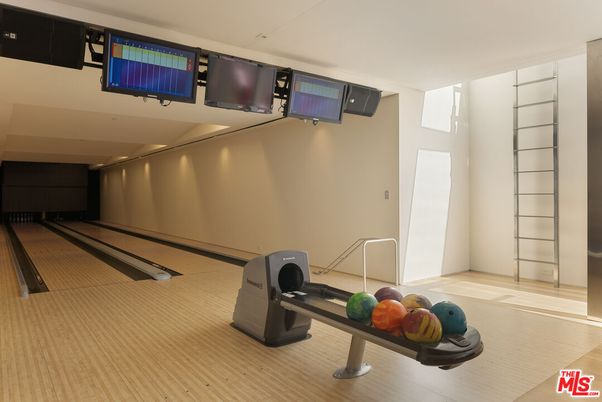 Fitness Equipment, Interior, Wood Texture Flooring
