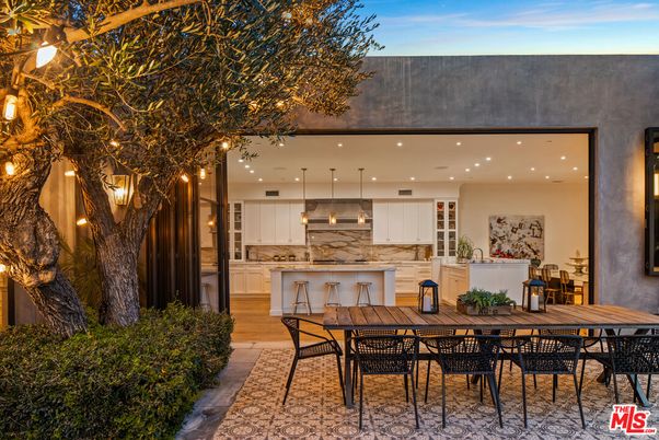 Exterior, Pendant Lights, Recessed Lighting