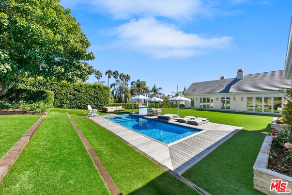 Backyard, Exterior, Pool
