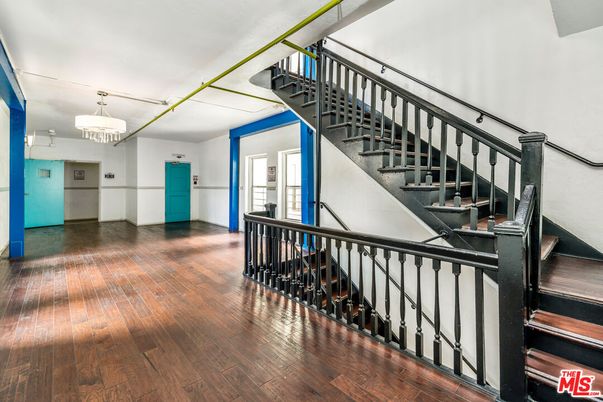 Chandelier, Interior, Wood Texture Flooring