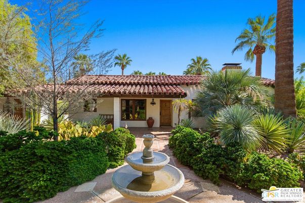 Exterior, Facade, Spanish Mediterranean