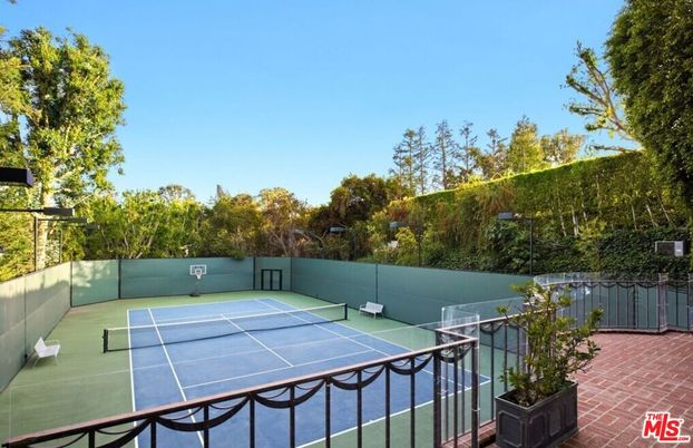 Exterior, Tennis Courts