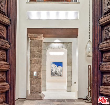 Interior, Pendant Lights, Stone Walls