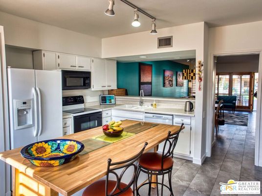 Dining room, Interior, Kitchen, Stainless Steel Appliances