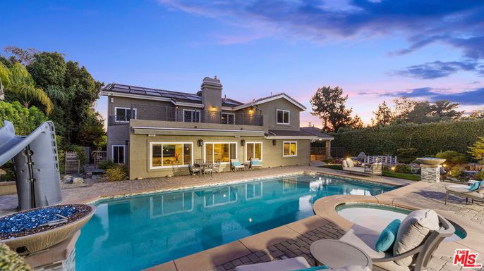 Exterior, Pool, Solar Panels