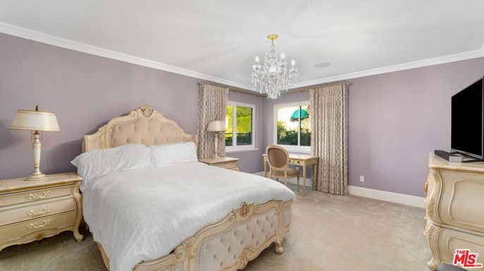 Bedroom, Chandelier, Interior